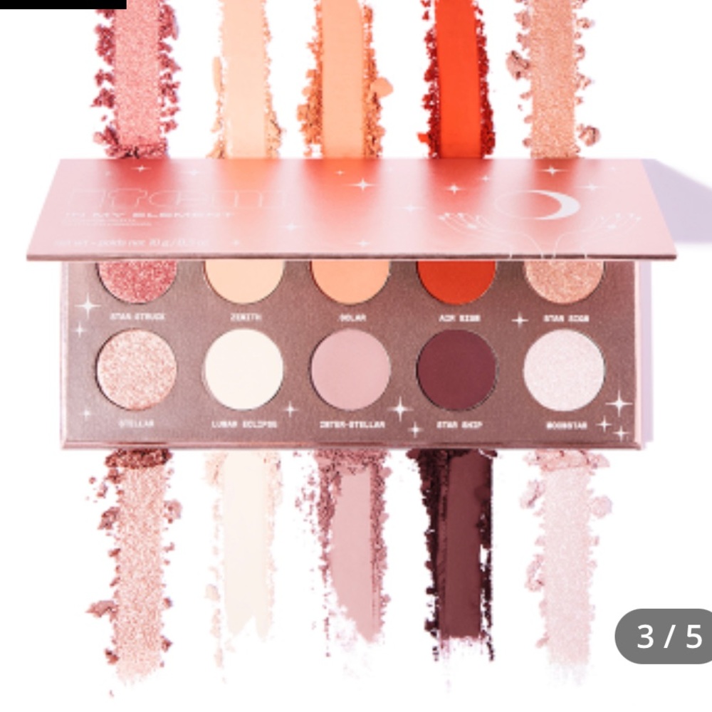 ITEM BEAUTY BY ADDISON RAE
In My Element Eyeshadow Palette